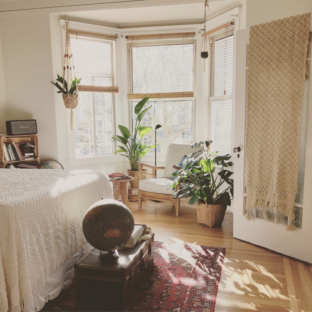small apartment - create space in your home with self storage