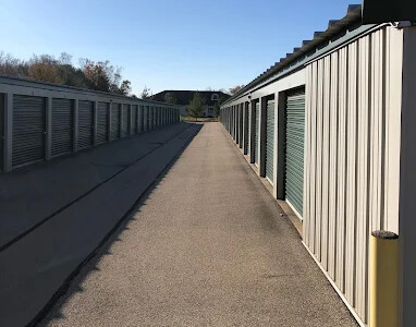 drive-up storage units