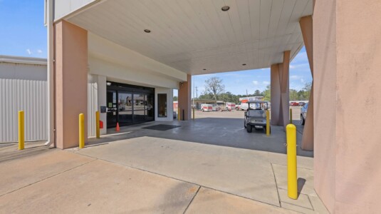 entrance of Storage Sense on Lake Charles Highway in Leesville LA