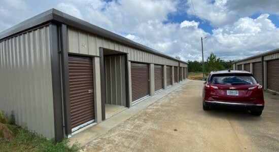 Drive-Up Storage units in Carriere, MS