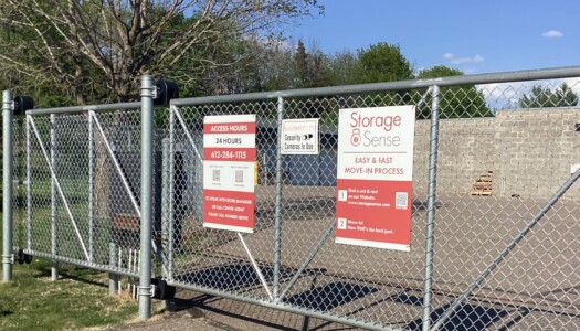 Entrance gate