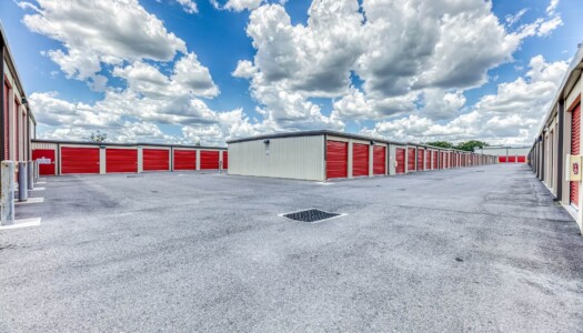 Drive Up Storage Units in Apopka FL