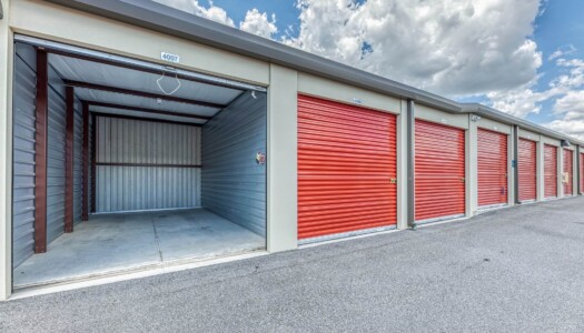 Large Self Storage in Apopka FL