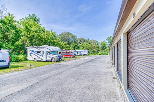 Outdoor Parking in Voorheesville NY