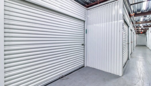 Large Storage Units in Oak Park MI