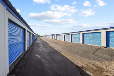 drive-up storage units at Storage Sense in Shelbyville TN