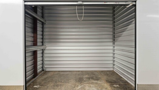 Temperature-controlled storage unit