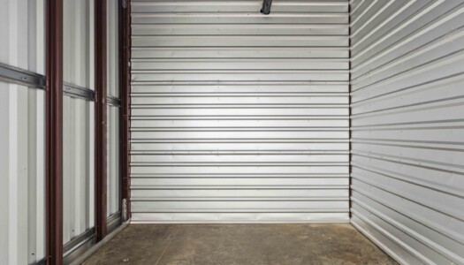 Temperature-controlled storage unit