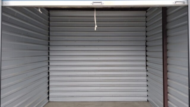 drive-up storage units