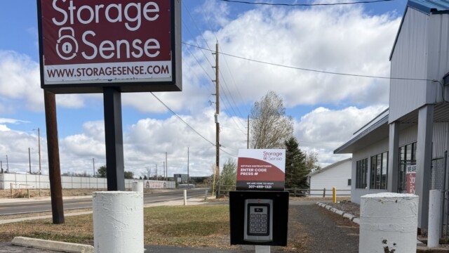 Storage Sense sign and keypad entry