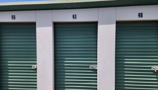 Building with small drive-up storage units