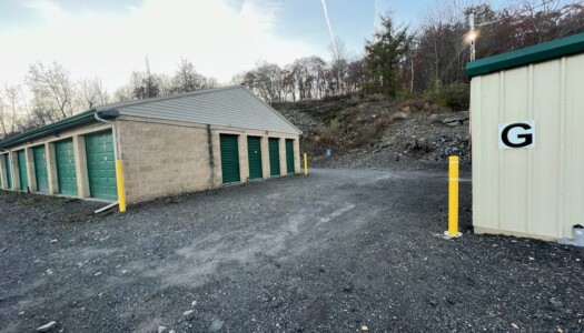 Self storage units in Mayfield, PA