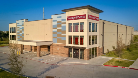 Storage facility in Waxahacie TX