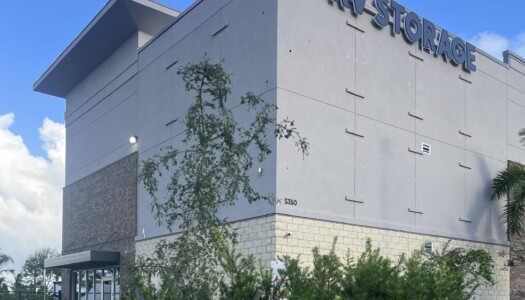 Self storage building